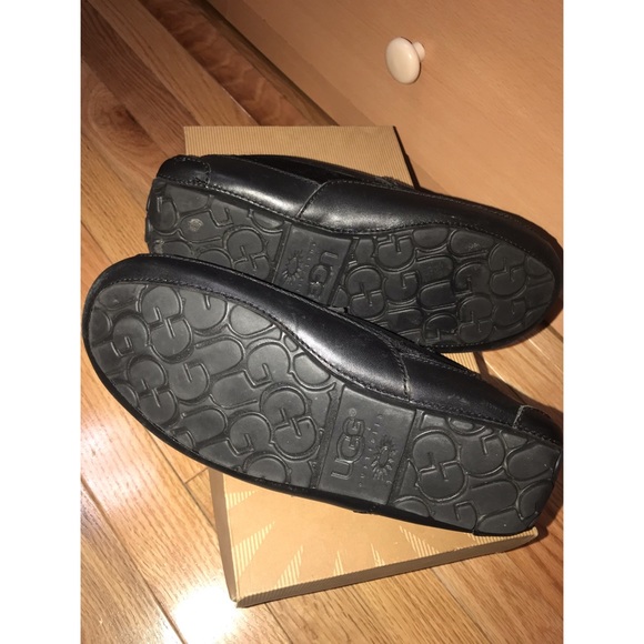 Men’s size 7M Velvet indoor/outdoor black slipper - Picture 3 of 5